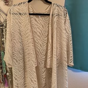 Lularoe lace Lindsay